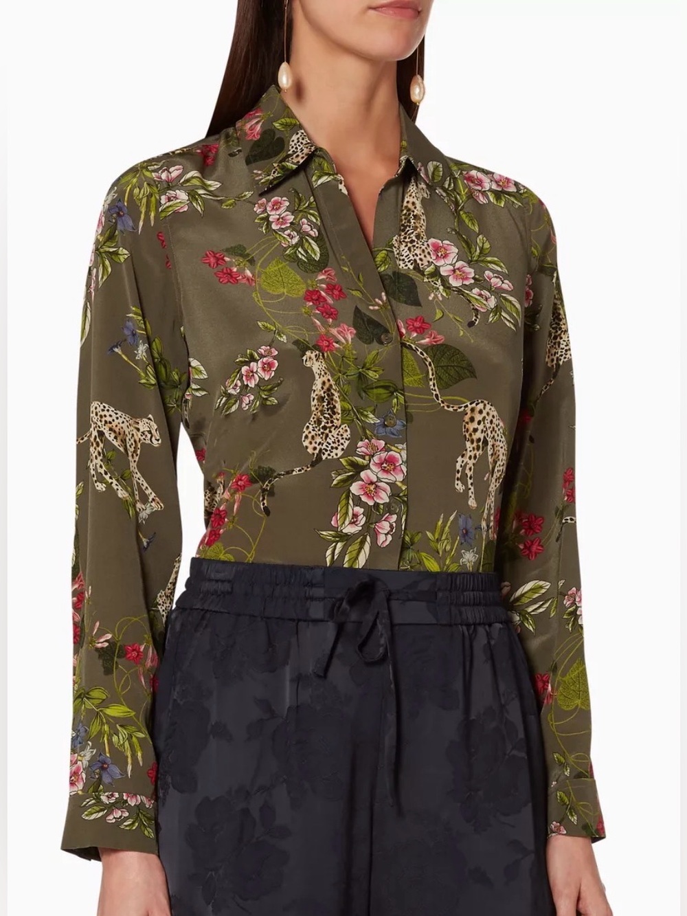 L'AGENCE Nina Jungle Print 100% Silk Button-Down Blouse - Size Small - Picture 4 of 10